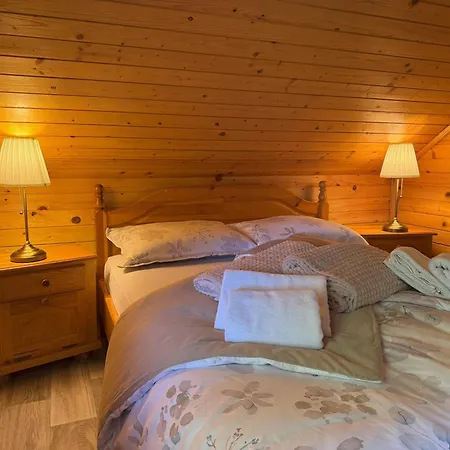 Pocitniska Hisa Z Dvema Spalnicama Sauna & Jacuzzi Vakantiehuis Gorica pri Slivnici