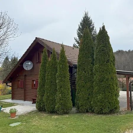 Pocitniska Hisa Z Dvema Spalnicama Sauna & Jacuzzi Ferienhaus