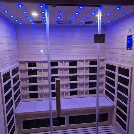 Pocitniska Hisa Z Dvema Spalnicama Sauna & Jacuzzi *