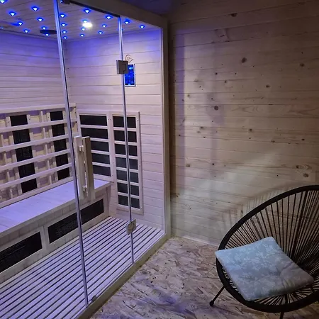 Pocitniska Hisa Z Dvema Spalnicama Sauna & Jacuzzi * Gorica pri Slivnici