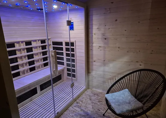 Pocitniska Hisa Z Dvema Spalnicama Sauna & Jacuzzi * Gorica pri Slivnici