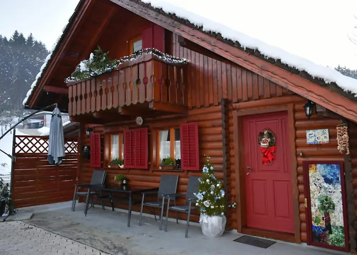 Дом отдыха Pocitniska Hisa Z Dvema Spalnicama Sauna & Jacuzzi *