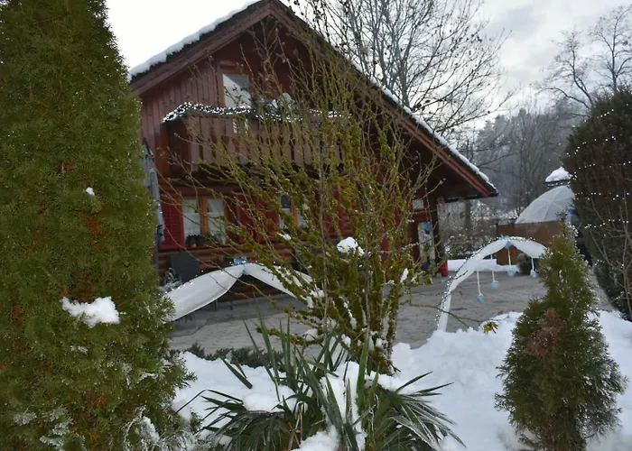 Дом отдыха Pocitniska Hisa Z Dvema Spalnicama Sauna & Jacuzzi